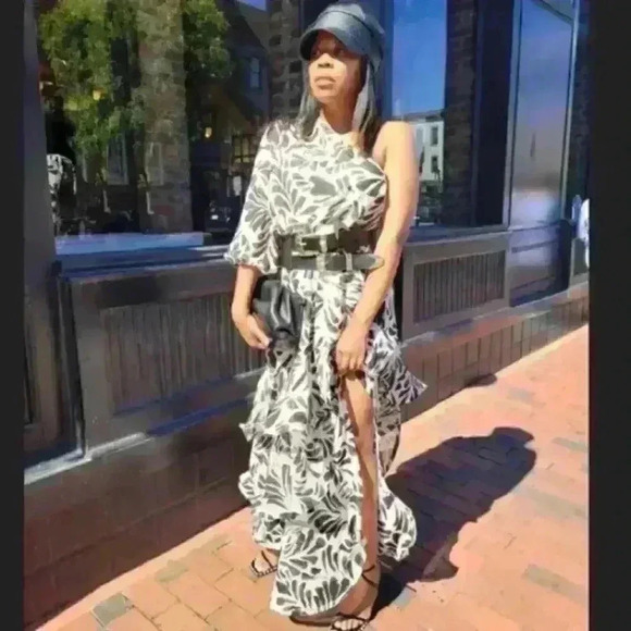 NWT Alexis x Target botanical one shoulder dress - Picture 3 of 4